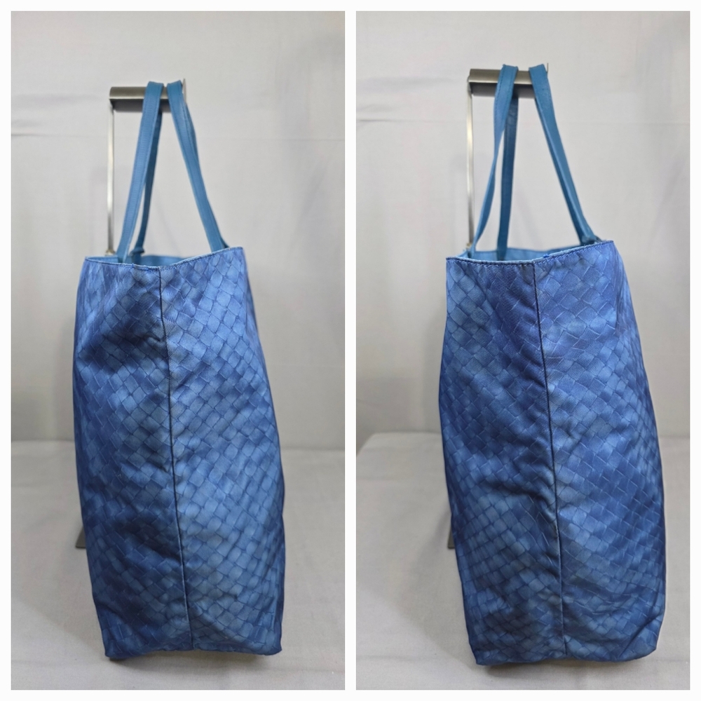 Bottega Veneta Navy Blue Intrecciato Leather Tote - Picture 8 of 16